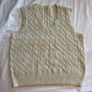 Brandy Melville JGalt Cropped Sweater Vest in cream